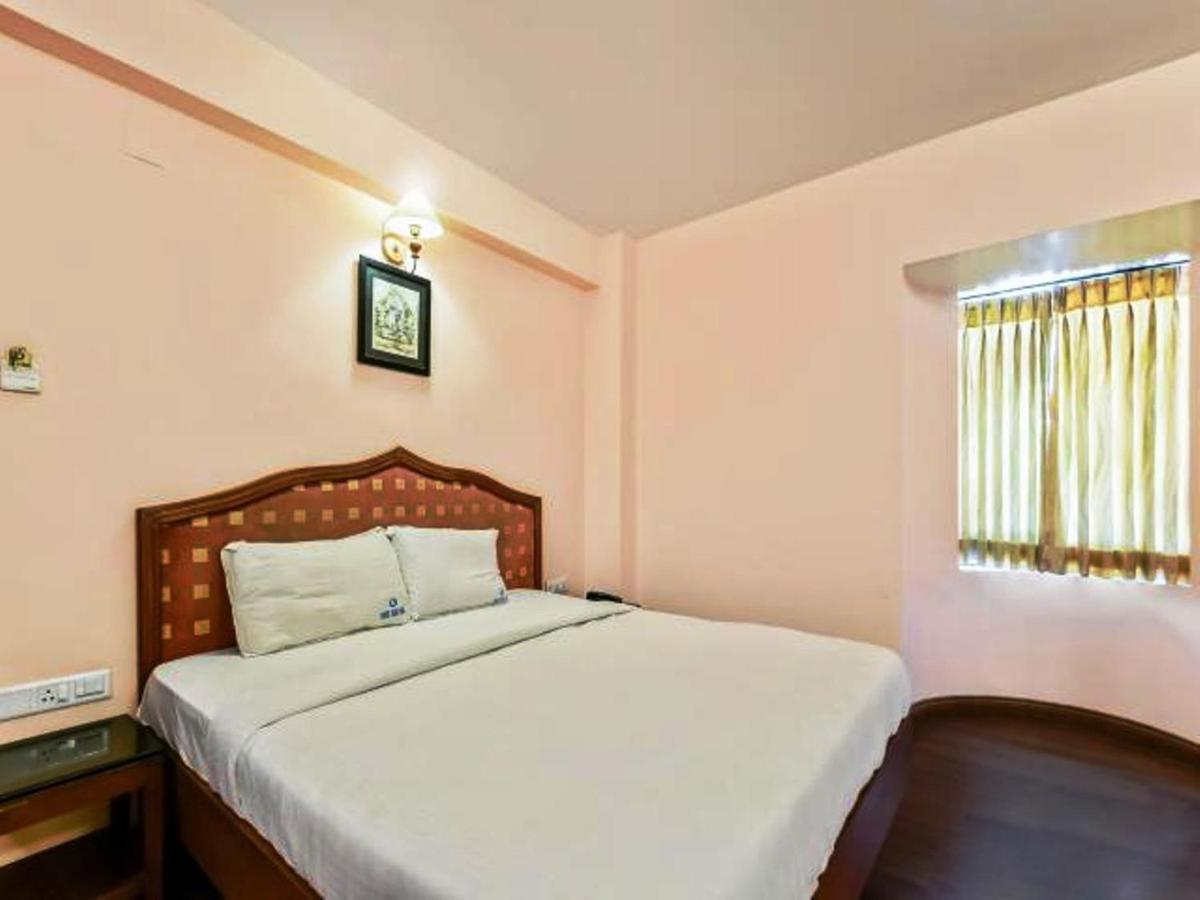 Hotel Blue Bird Ooty Buitenkant foto