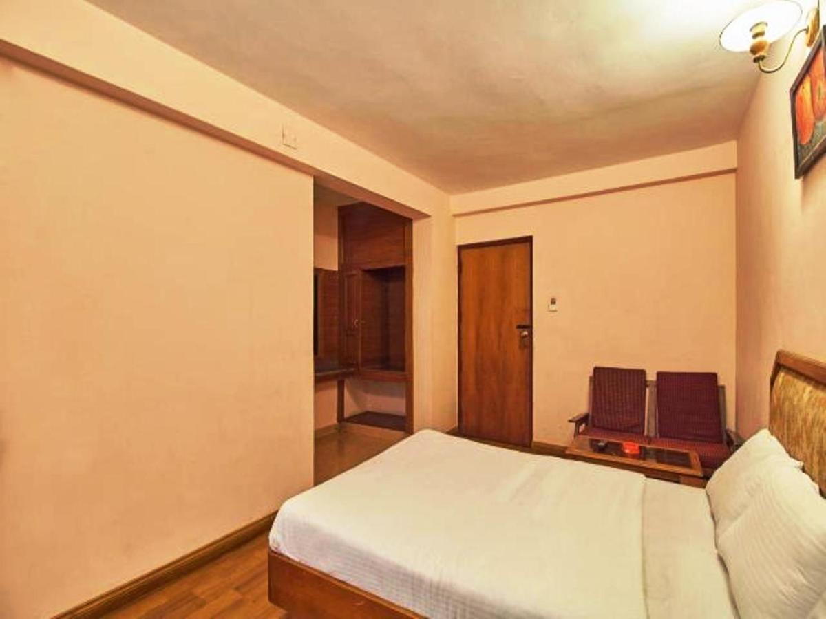 Hotel Blue Bird Ooty Buitenkant foto