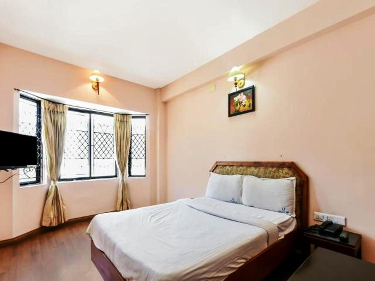 Hotel Blue Bird Ooty Buitenkant foto