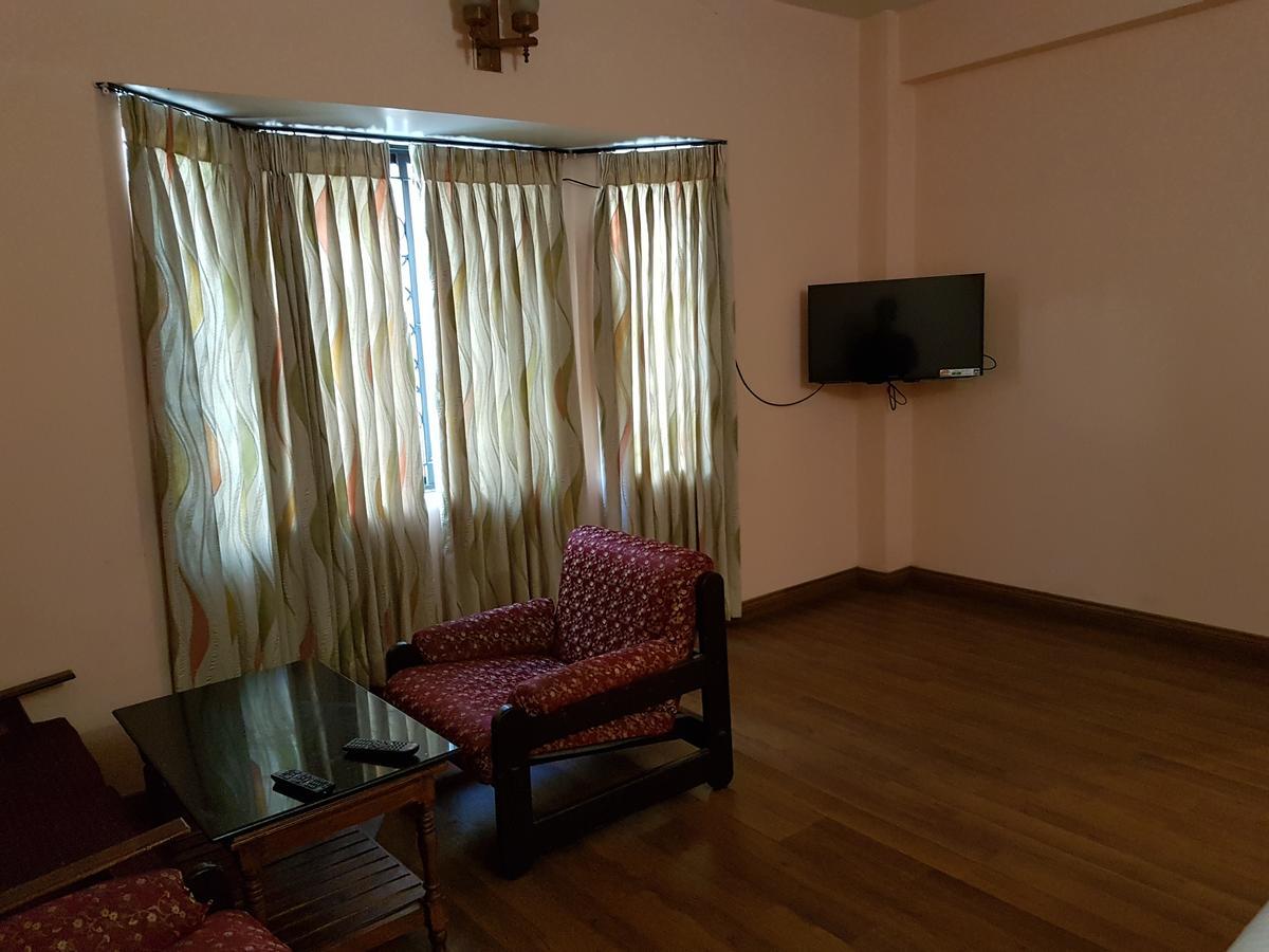 Hotel Blue Bird Ooty Buitenkant foto