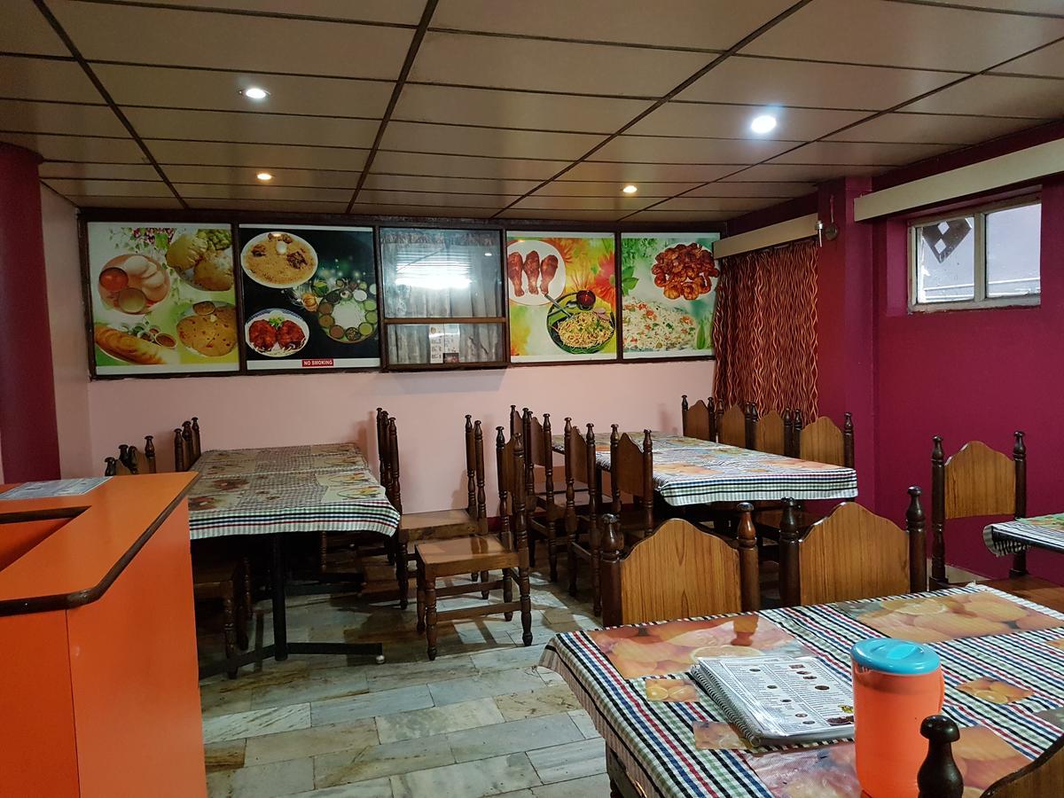 Hotel Blue Bird Ooty Buitenkant foto
